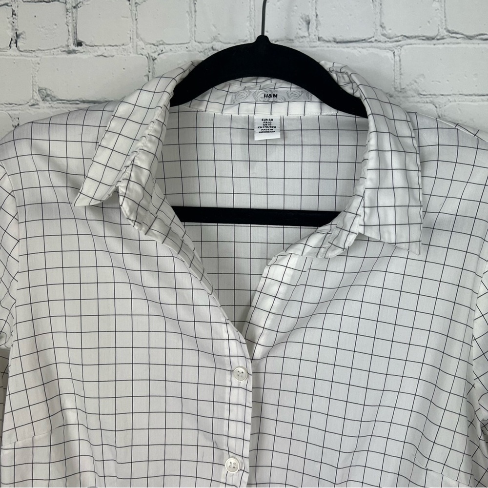 H&M Check Print Button Down Top - Picture 2 of 4